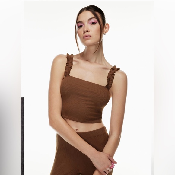 Aritzia Sunday Best Fire Cracker Black Ruffle-Shoulder Cropped Tank - Picture 3 of 12